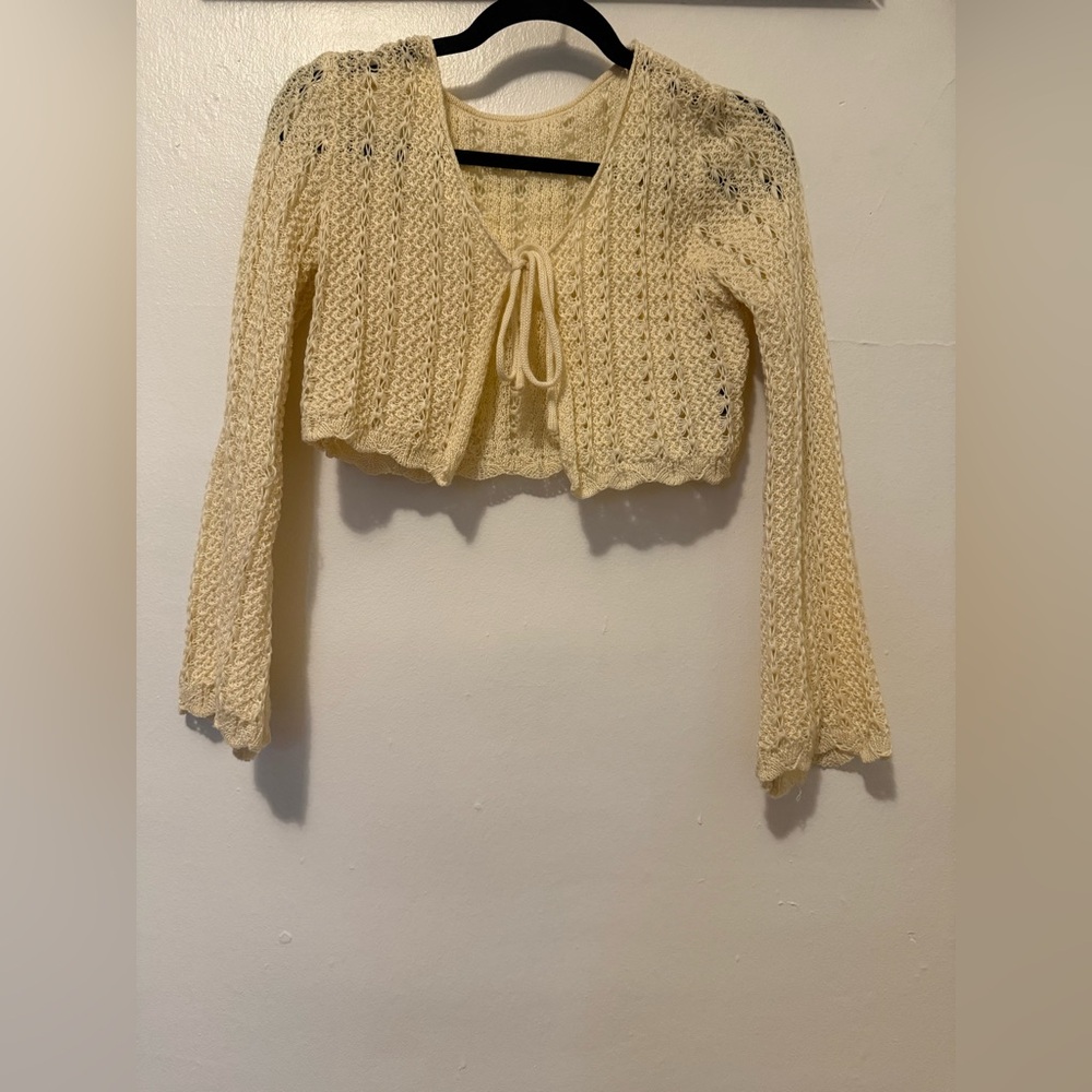 cropped tie-front shirt